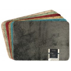 Wholesale 17" x 24" Assorted colors Plush Bath Mat